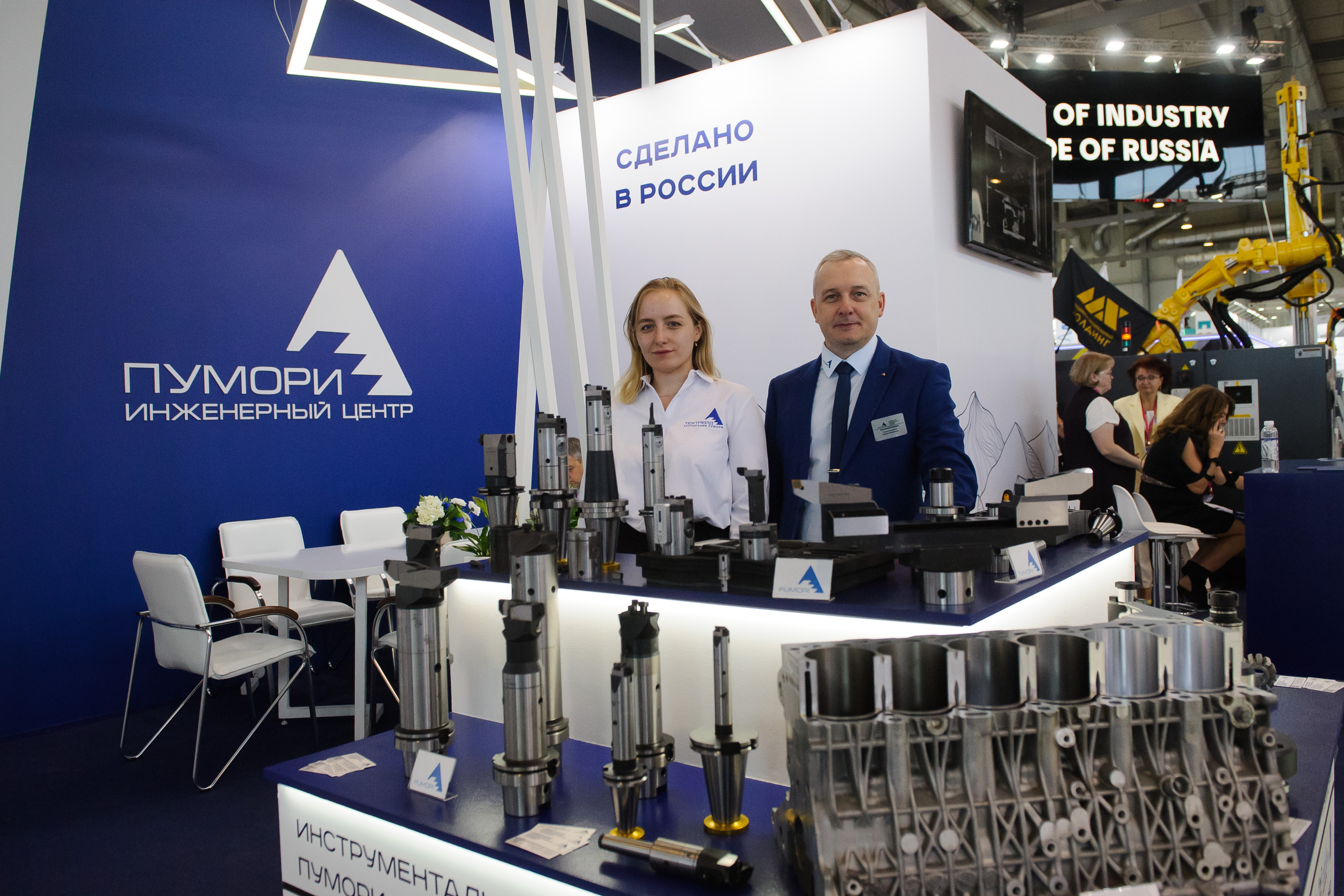 Изготовление рекламных стендов