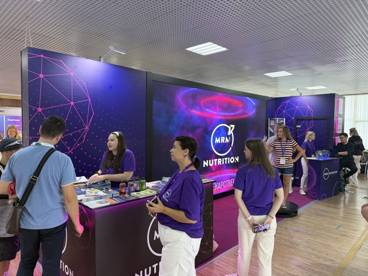 Мультимедийные выставочные стенды